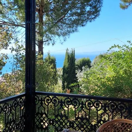 The Stone House 3* Edremit (Balikesir)