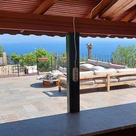 Couette-café The Stone House