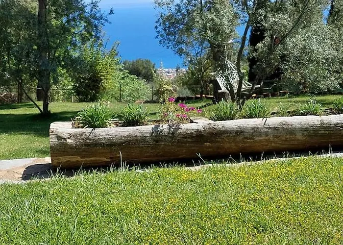 The Stone House Frühstückspension 3*